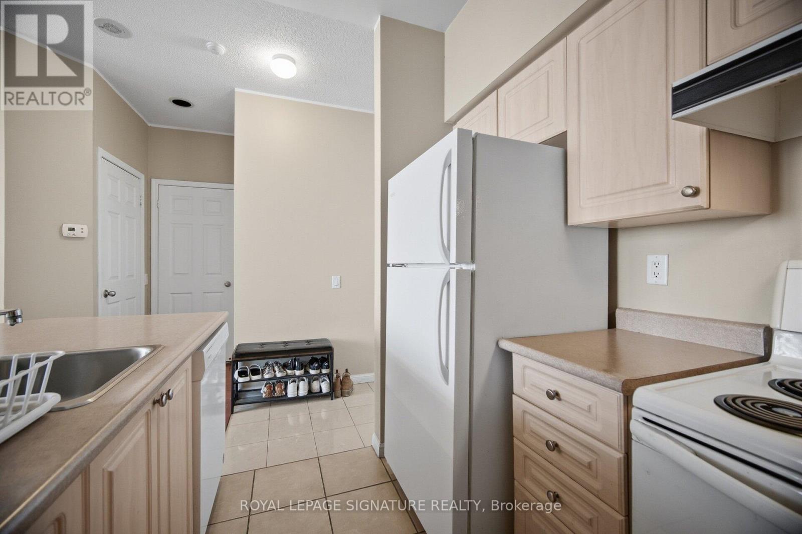 Ph109 - 153 Beecroft Road N, Toronto, Ontario  M2N 7C5 - Photo 9 - C12758990