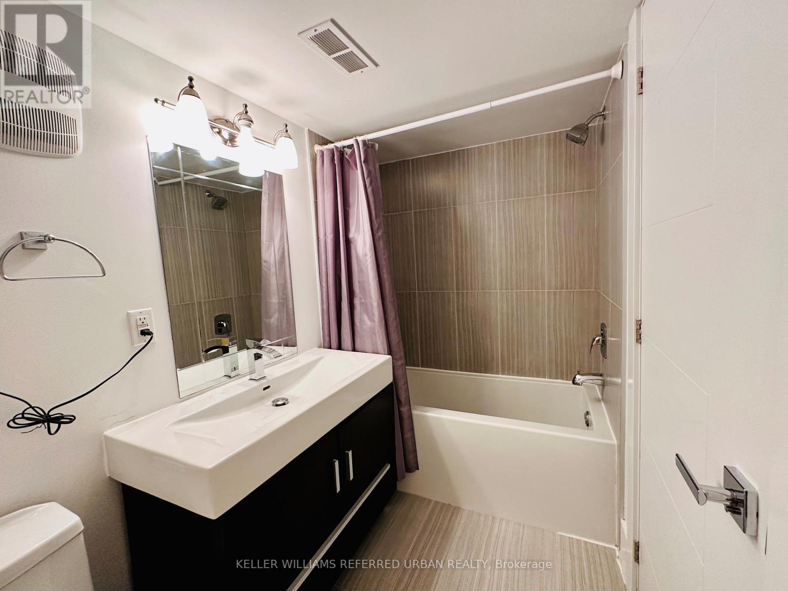 201 Woodmount Avenue, Toronto, Ontario  M4C 3Z5 - Photo 11 - E12758766