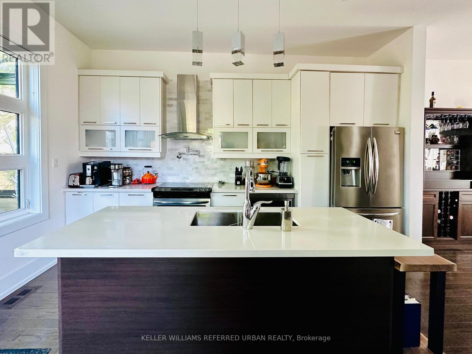 201 Woodmount Avenue, Toronto, Ontario  M4C 3Z5 - Photo 2 - E12758766