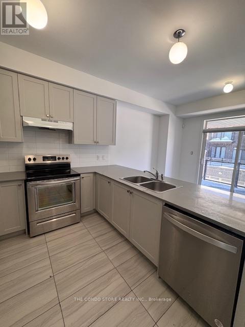 23 Steamboat Way, Whitby, Ontario  L1N 0M6 - Photo 2 - E12758880