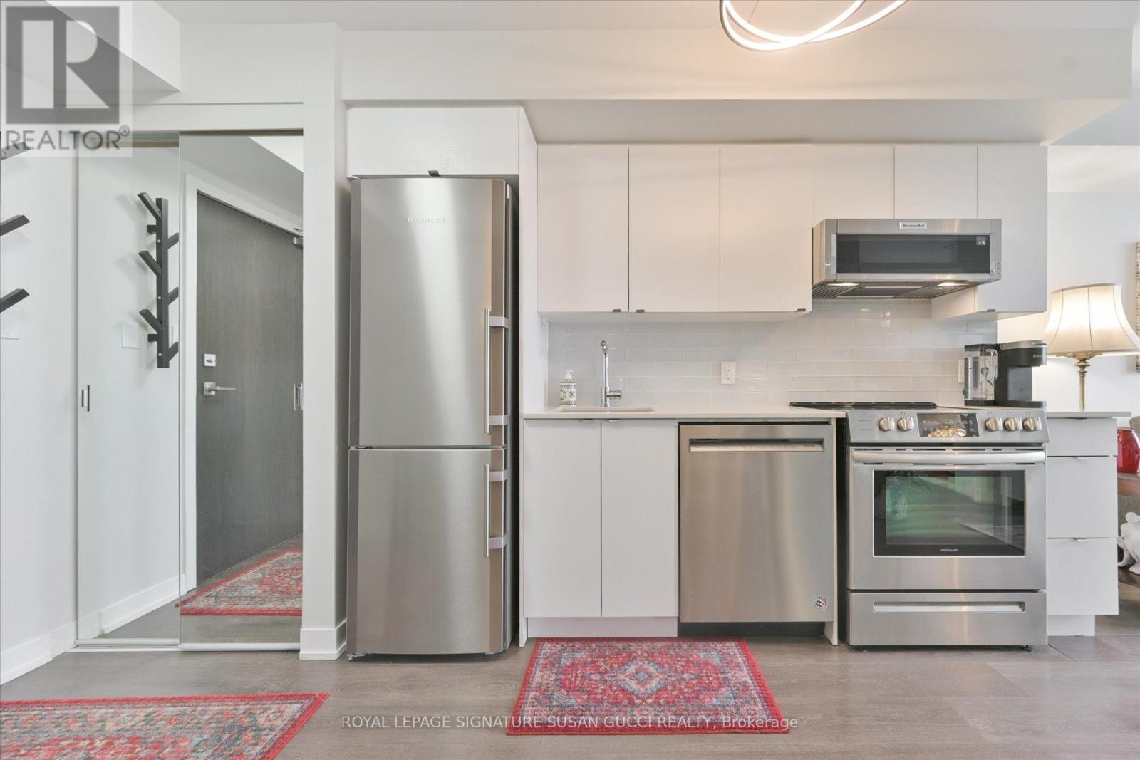 620 - 1401 O'connor Drive, Toronto, Ontario  M4B 2V5 - Photo 8 - E12758994