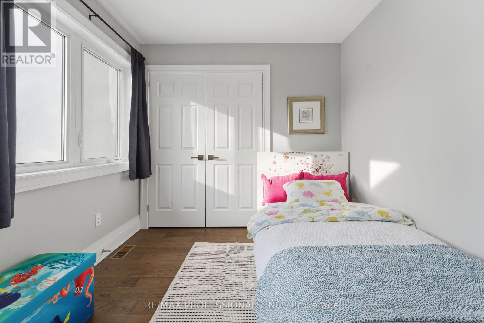 670 Beresford Avenue, Toronto, Ontario  M6S 3C5 - Photo 24 - W12756758