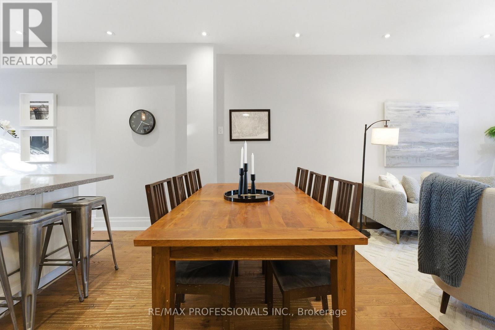 670 Beresford Avenue, Toronto, Ontario  M6S 3C5 - Photo 16 - W12756758