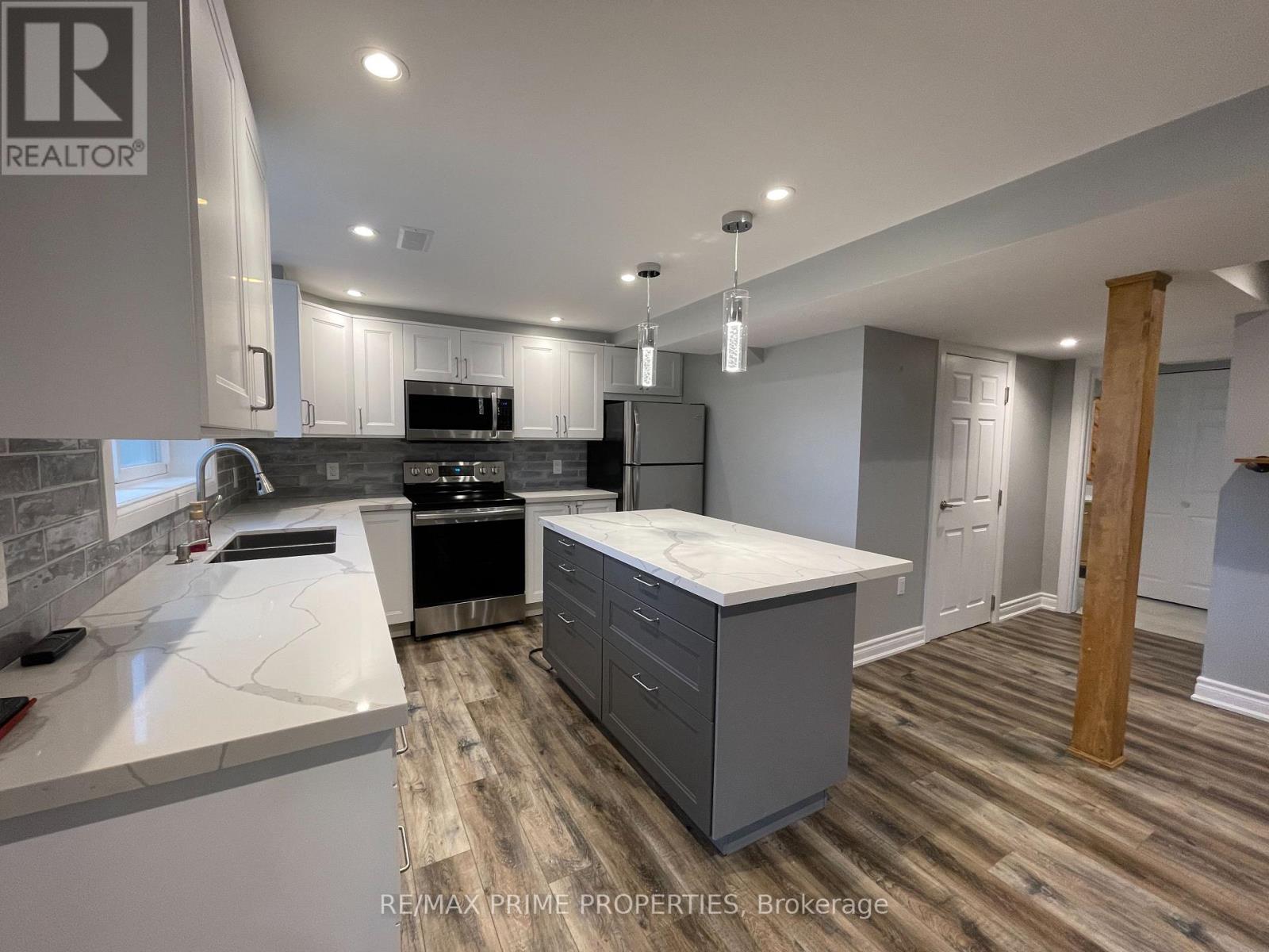 LOWER - 315 KIRBY CRESCENT, Newmarket, Ontario