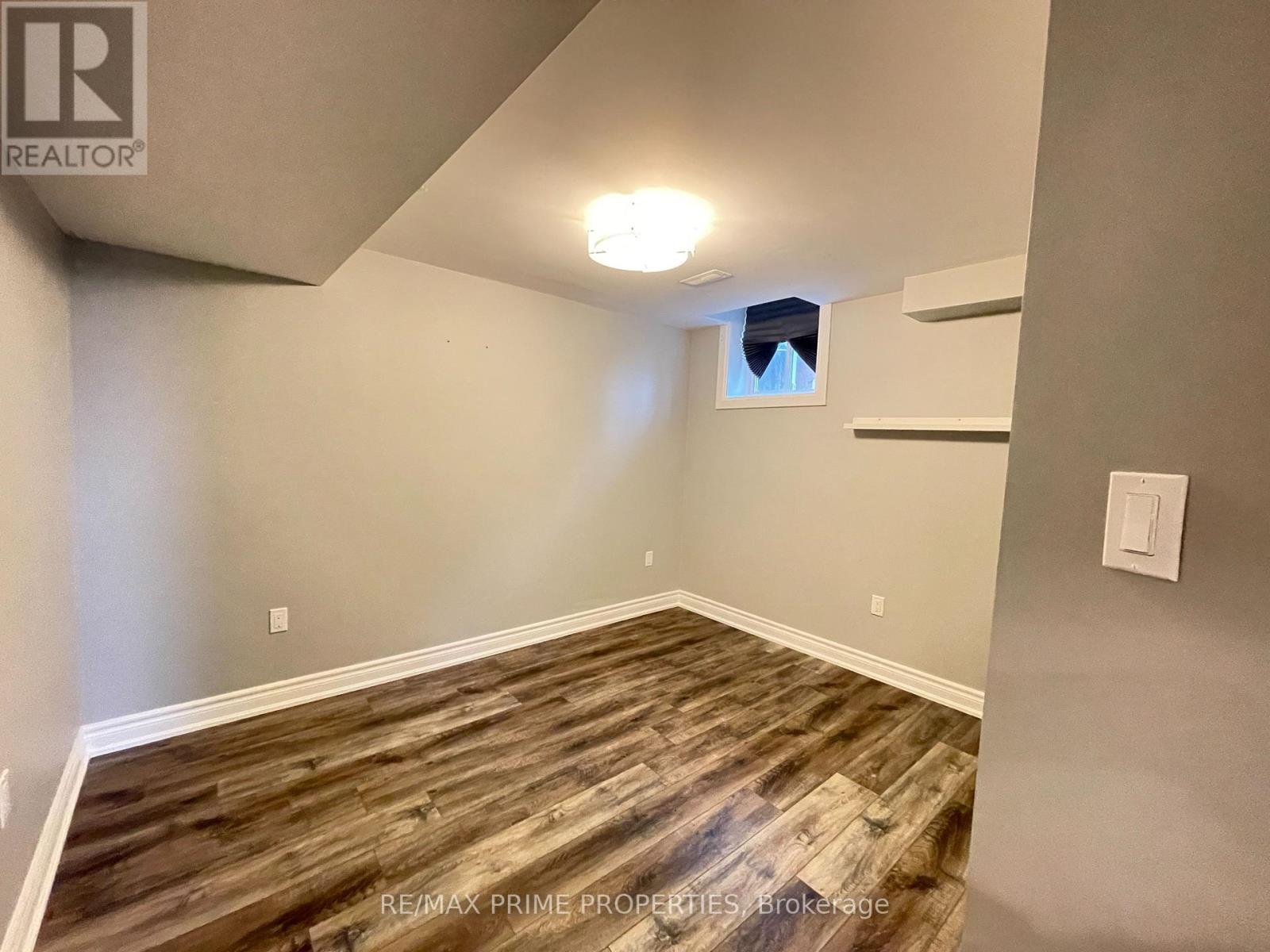 Lower - 315 Kirby Crescent, Newmarket, Ontario  L3X 1H2 - Photo 14 - N12758784