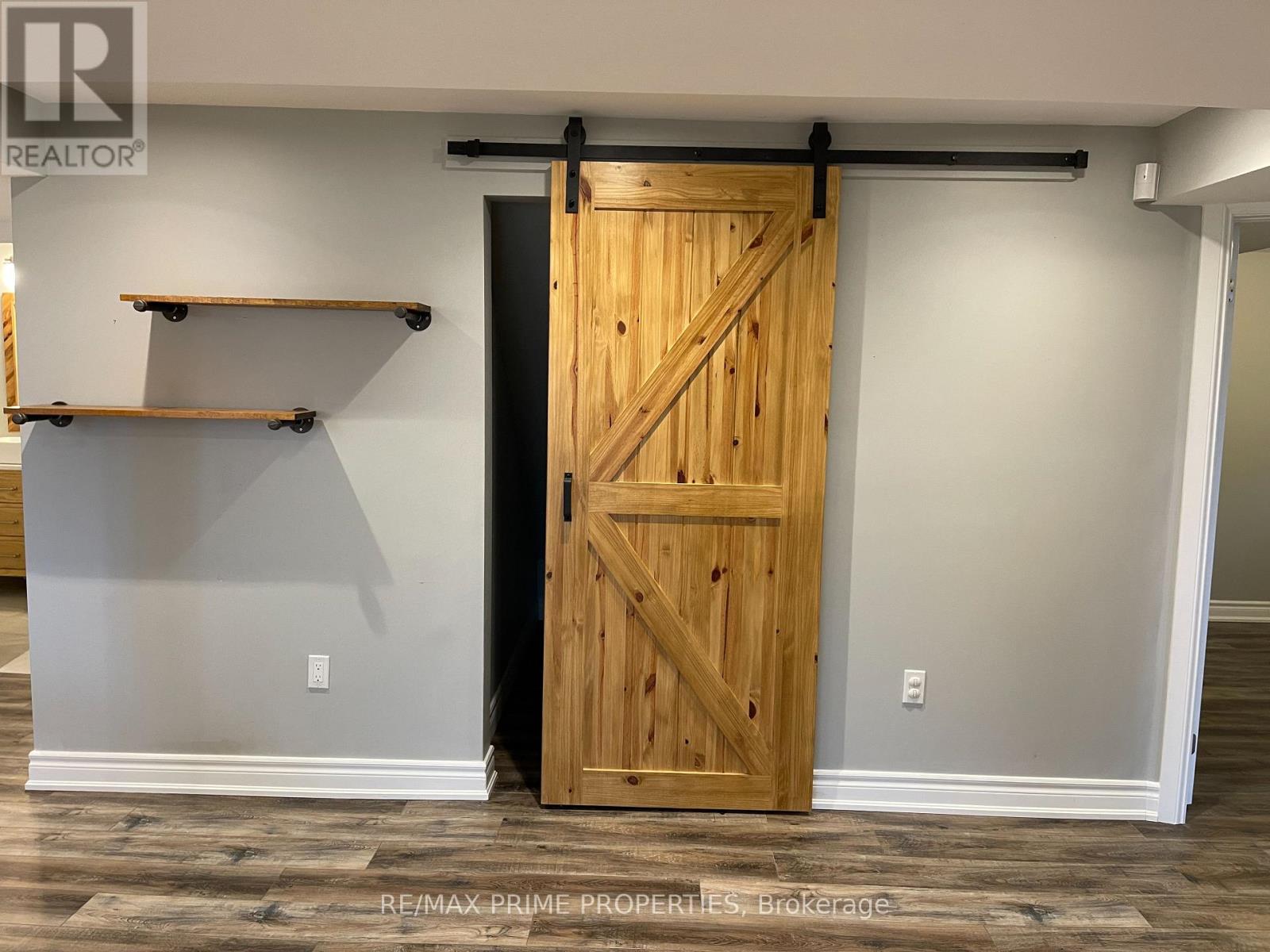 Lower - 315 Kirby Crescent, Newmarket, Ontario  L3X 1H2 - Photo 8 - N12758784