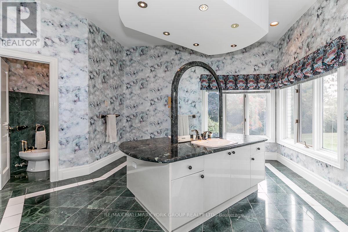 27 Glen Meadow Lane, Richmond Hill, Ontario  L4E 3M6 - Photo 24 - N12758796