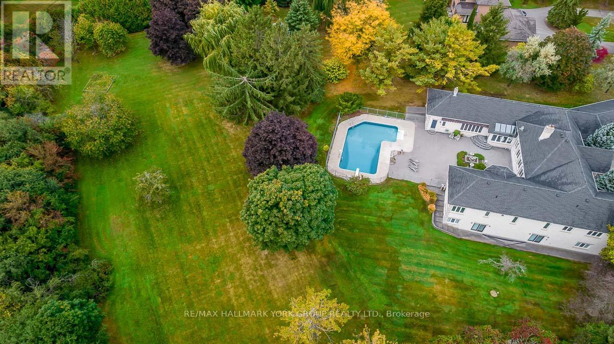 27 Glen Meadow Lane, Richmond Hill, Ontario  L4E 3M6 - Photo 37 - N12758796