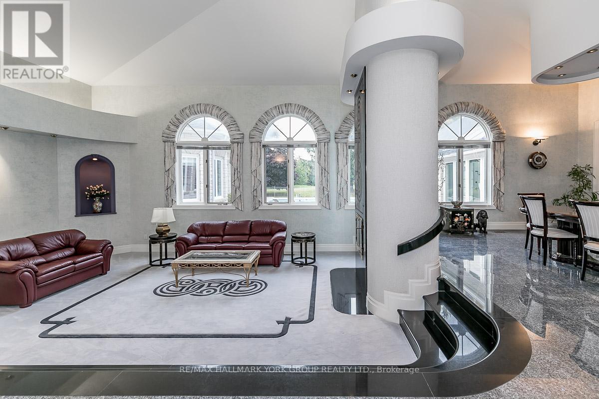 27 Glen Meadow Lane, Richmond Hill, Ontario  L4E 3M6 - Photo 6 - N12758796