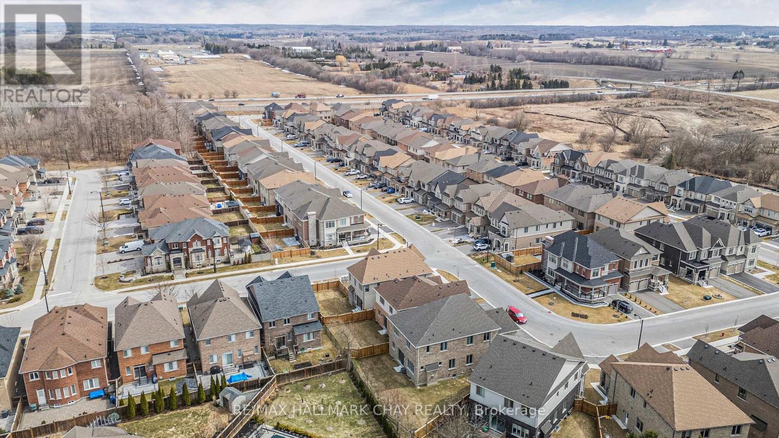 260 Sikura Circle, Aurora, Ontario  L4G 3Y8 - Photo 36 - N12758804