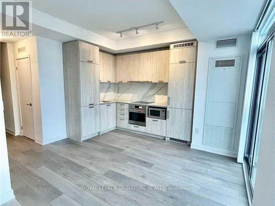 1703 - 10 Honeycrisp Crescent, Vaughan, Ontario  L4K 0M7 - Photo 7 - N12758810