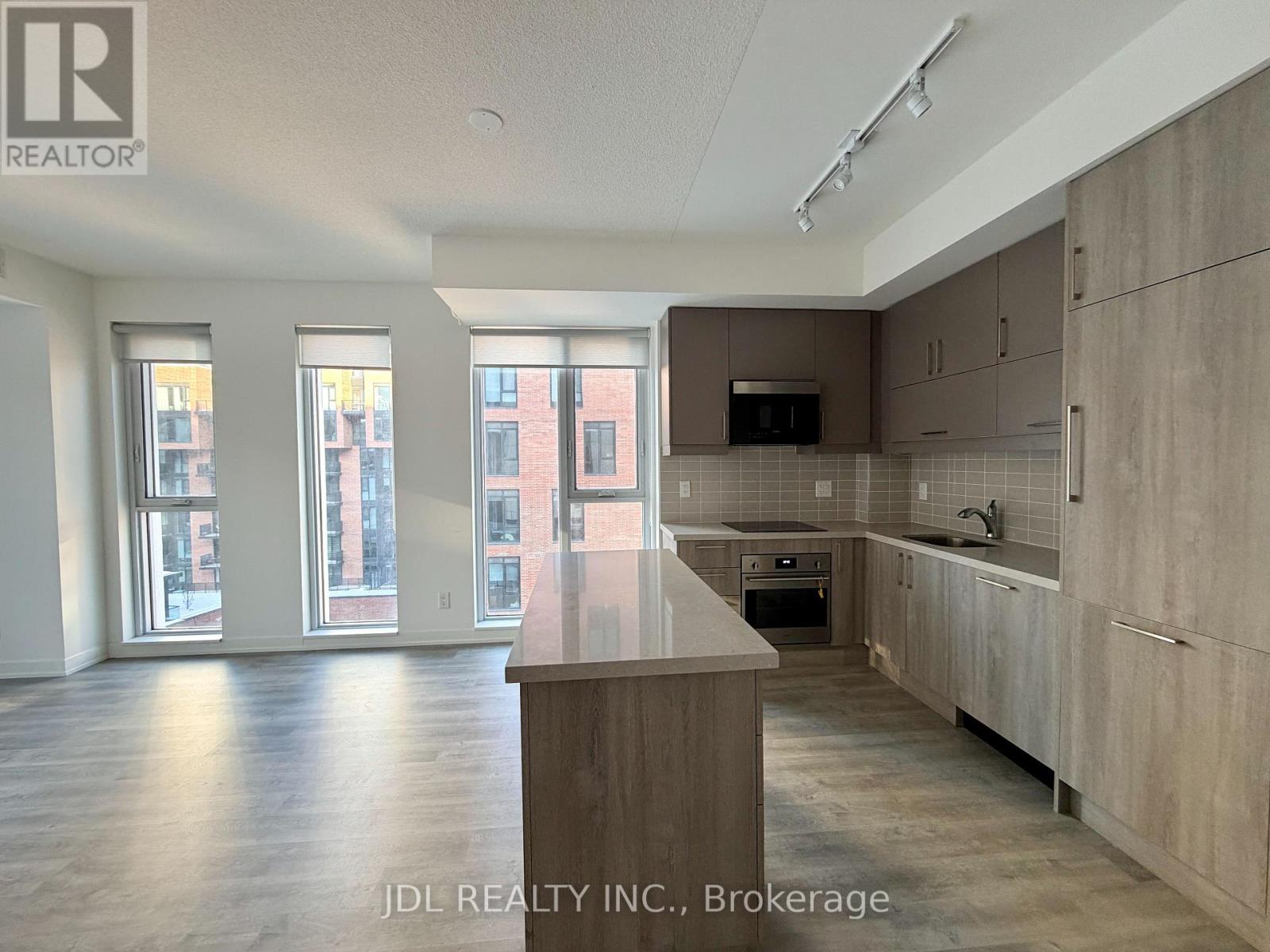 810 - 8119 Birchmount Road, Markham, Ontario  L6G 0H5 - Photo 3 - N12759002