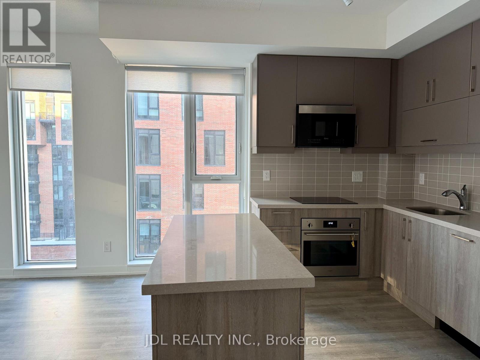 810 - 8119 Birchmount Road, Markham, Ontario  L6G 0H5 - Photo 4 - N12759002