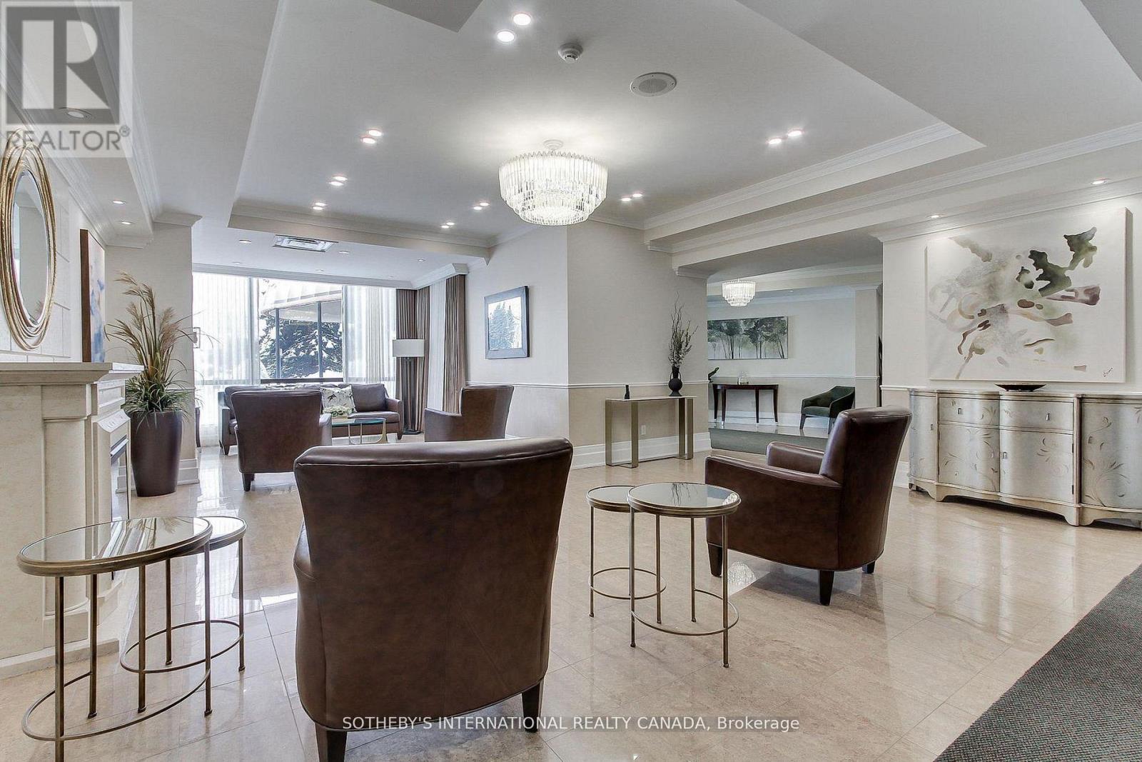 301 - 40 Harding Boulevard W, Richmond Hill, Ontario  L4C 9S5 - Photo 3 - N12759014