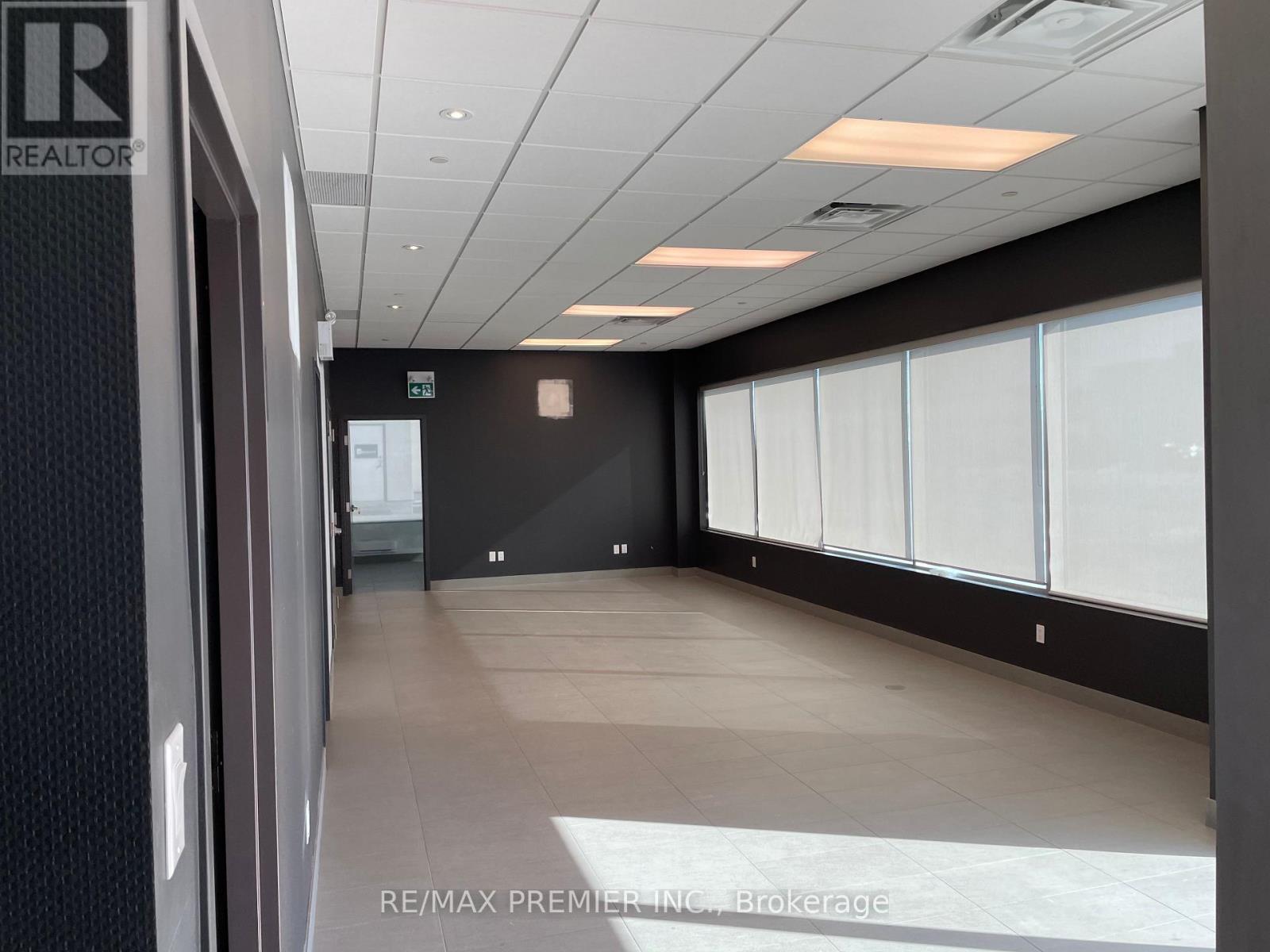 82 Romina Drive, Vaughan, Ontario  L4K 4Z7 - Photo 3 - N12759018