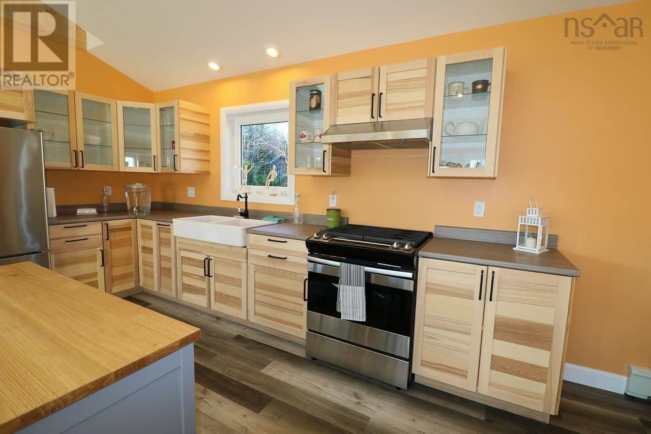 235 Condons Lake Drive, Lynchs River, Nova Scotia  B0E 3B0 - Photo 11 - 202602145