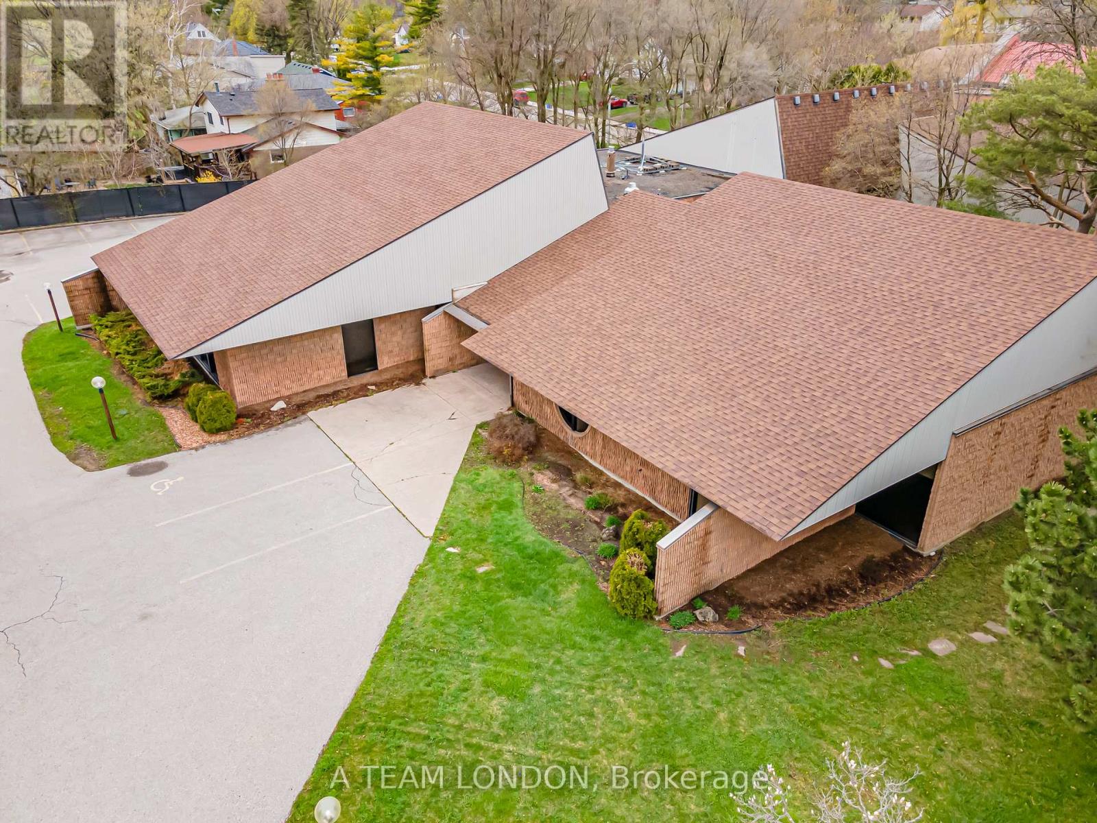 A - 743 Wellington Road, London South, Ontario  N6C 4R5 - Photo 9 - X12022486