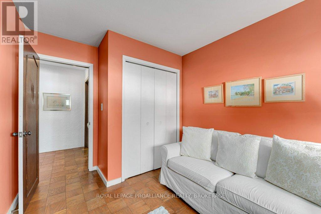 807 Wartman Avenue, Kingston, Ontario  K7M 4M3 - Photo 22 - X12757036