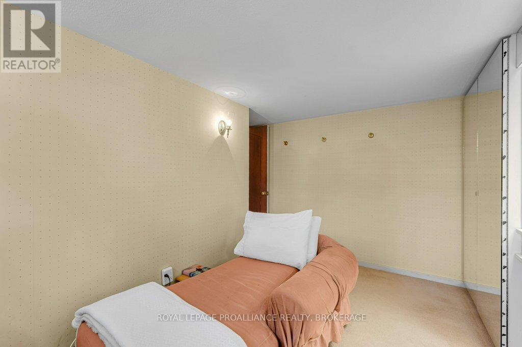 807 Wartman Avenue, Kingston, Ontario  K7M 4M3 - Photo 39 - X12757036