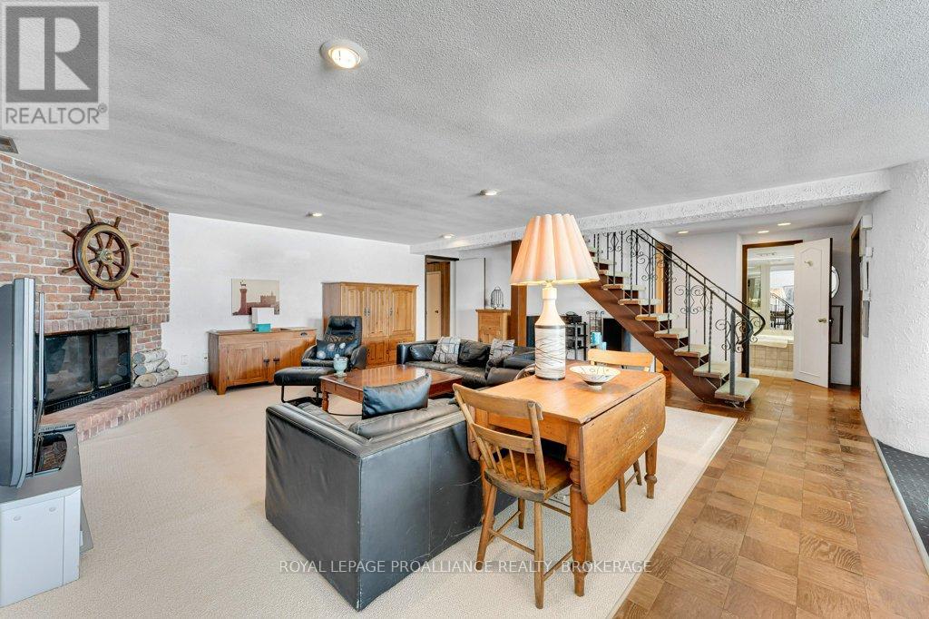 807 Wartman Avenue, Kingston, Ontario  K7M 4M3 - Photo 30 - X12757036