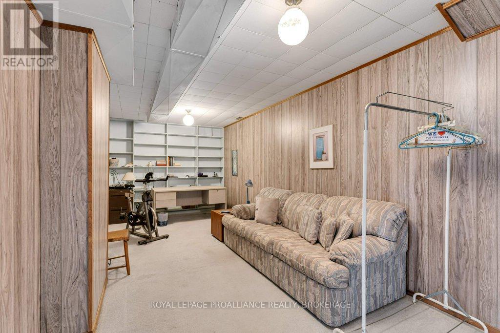 807 Wartman Avenue, Kingston, Ontario  K7M 4M3 - Photo 42 - X12757036