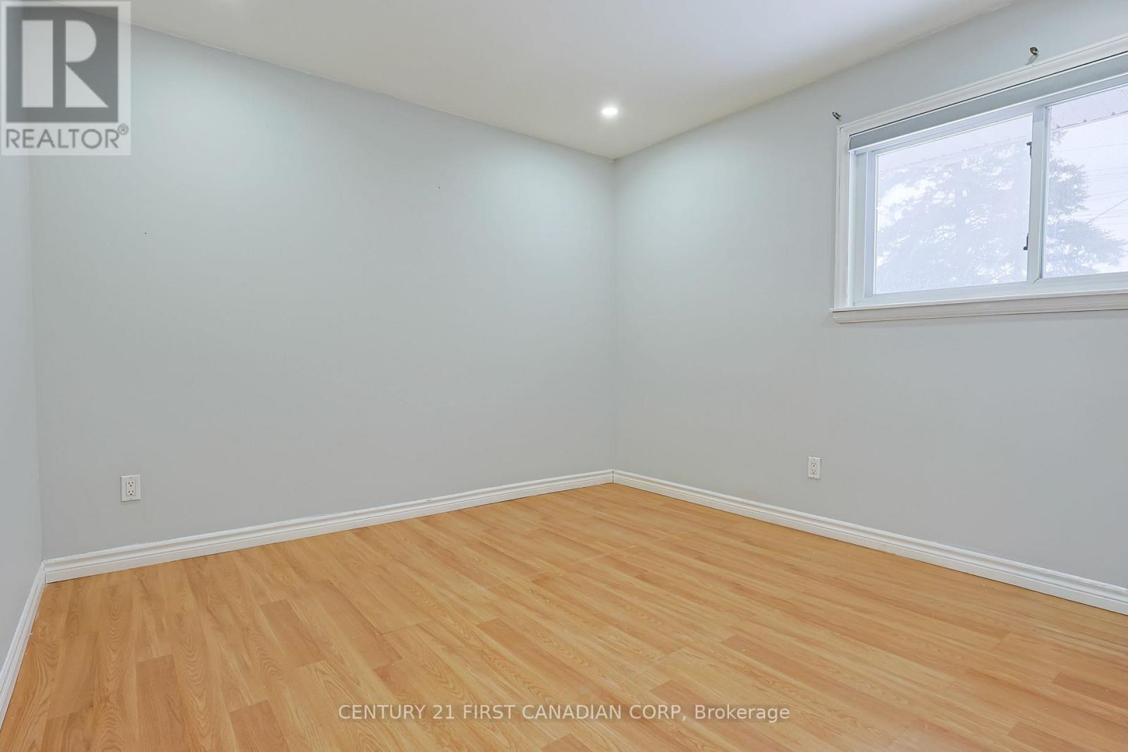 65 Irving Place, London East, Ontario  N5V 2H6 - Photo 16 - X12584732