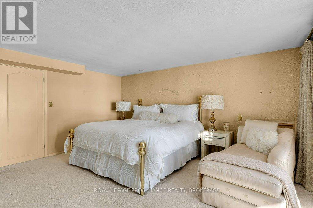 807 Wartman Avenue, Kingston, Ontario  K7M 4M3 - Photo 37 - X12757036