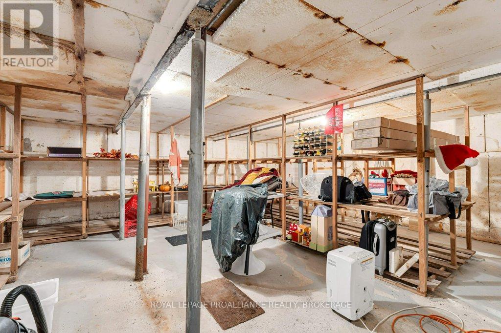 807 Wartman Avenue, Kingston, Ontario  K7M 4M3 - Photo 43 - X12757036