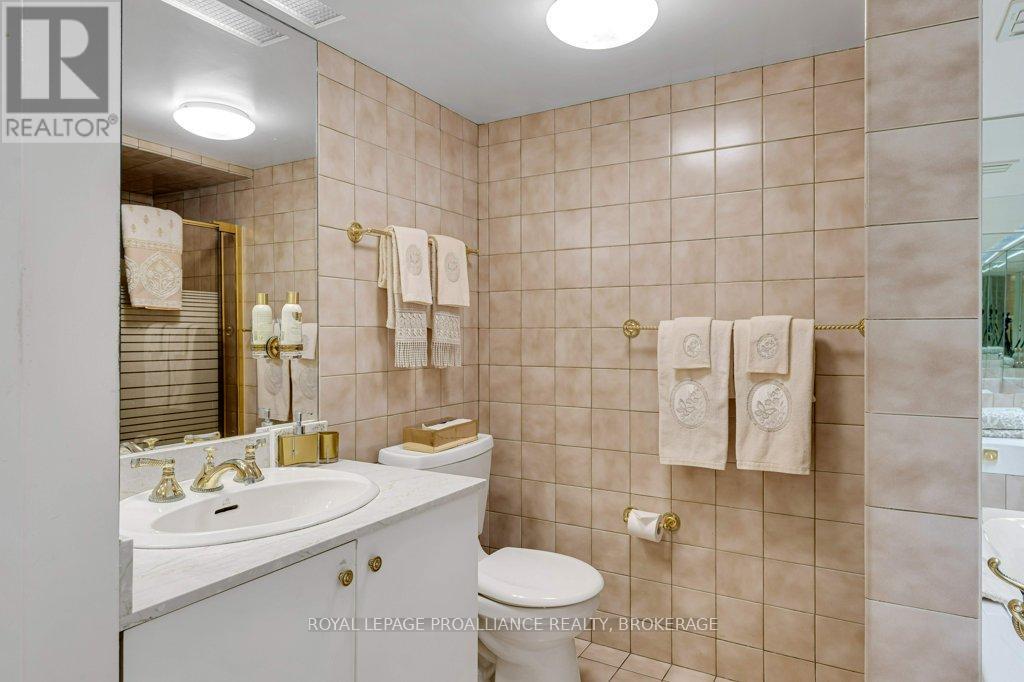 807 Wartman Avenue, Kingston, Ontario  K7M 4M3 - Photo 40 - X12757036