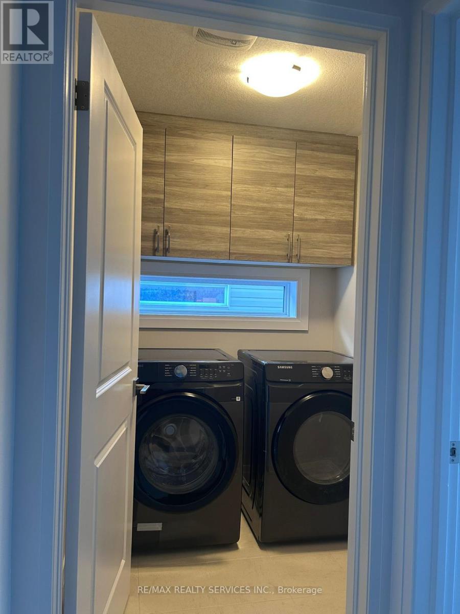 30 Shaded Creek Drive, Kitchener, Ontario  N2P 2P3 - Photo 11 - X12755294