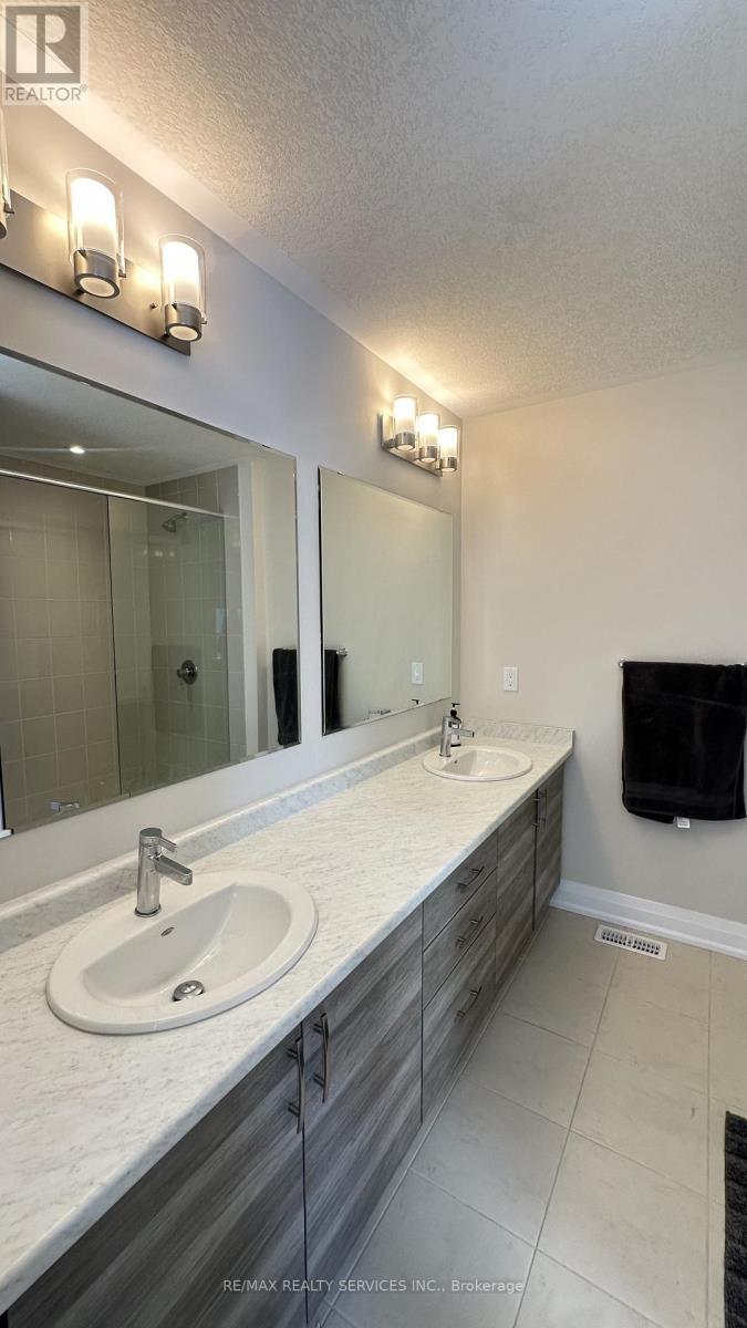 30 Shaded Creek Drive, Kitchener, Ontario  N2P 2P3 - Photo 13 - X12755294