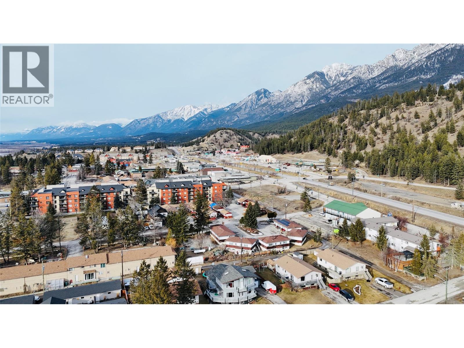 7599 Eaglecrest Lane Unit# 109, Radium Hot Springs, British Columbia  V0A 1M0 - Photo 42 - 10374976