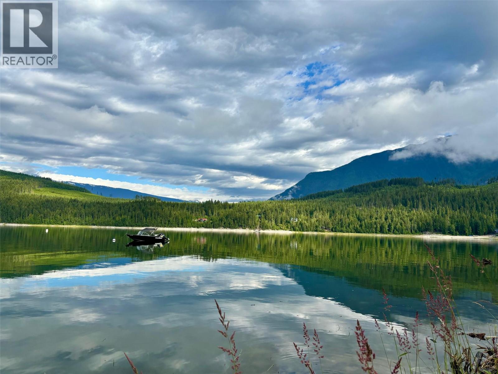 424 Galena Shores Drive, Galena Bay, British Columbia  V0G 1R0 - Photo 19 - 10374300