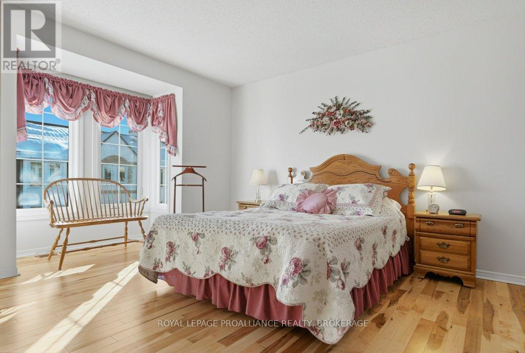 66 - 1 Place D'armes, Kingston (East Of Sir John A. Blvd), Ontario  K7K 6S4 - Photo 17 - X12758864