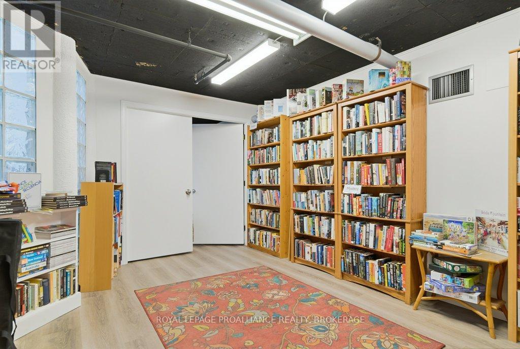 66 - 1 Place D'armes, Kingston (East Of Sir John A. Blvd), Ontario  K7K 6S4 - Photo 39 - X12758864