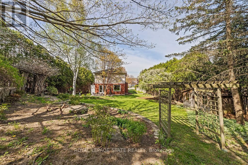 16 Linington Trail, Hamilton, Ontario  L9H 7A3 - Photo 37 - X12758292