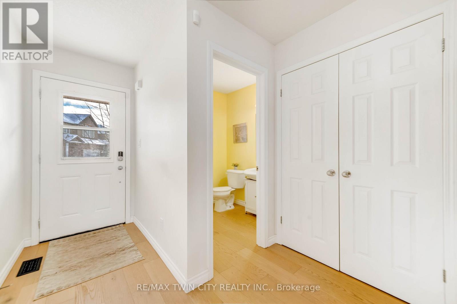 220 Lemon Grass Crescent, Kitchener, Ontario  N2N 3R7 - Photo 14 - X12758338