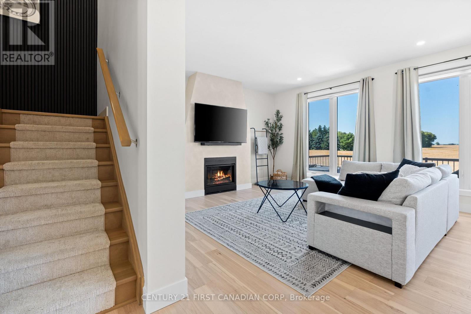 1 - 7966 Fallon Drive, Lucan Biddulph, Ontario  N0M 1V0 - Photo 7 - X12756932