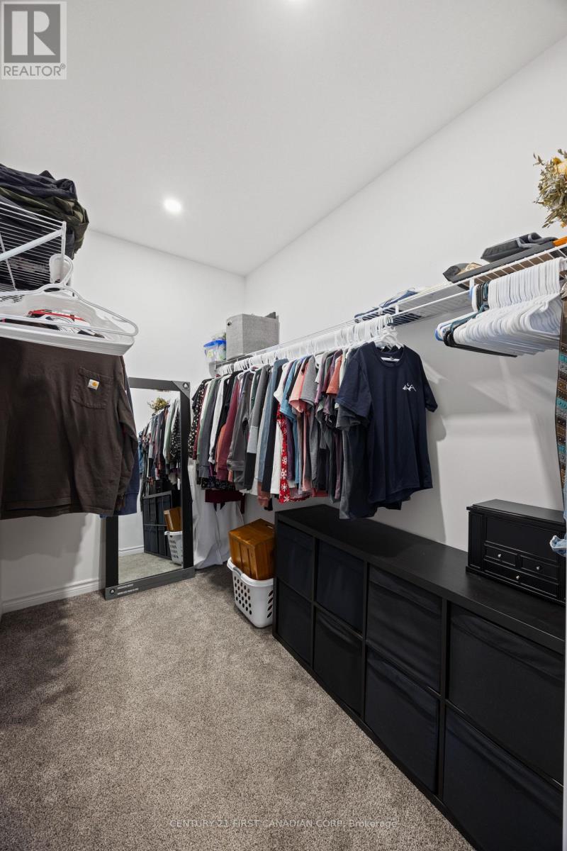 Photo 20 of 50 for 21 Middle Street