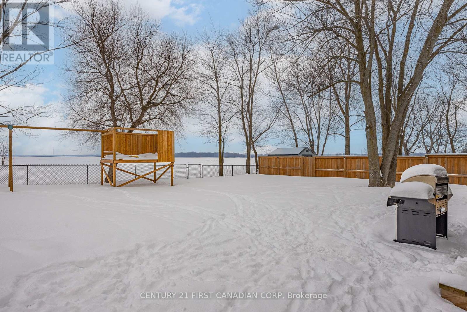 Photo 37 of 50 for 21 Middle Street