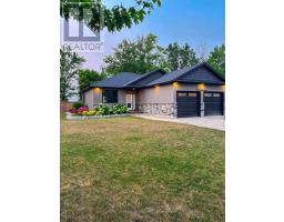 21 MIDDLE STREET, South Huron, Ontario