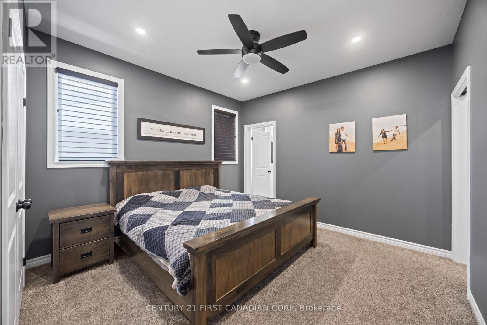 21 Middle Street, South Huron, Ontario  N0M 1M0 - Photo 18 - X12756942