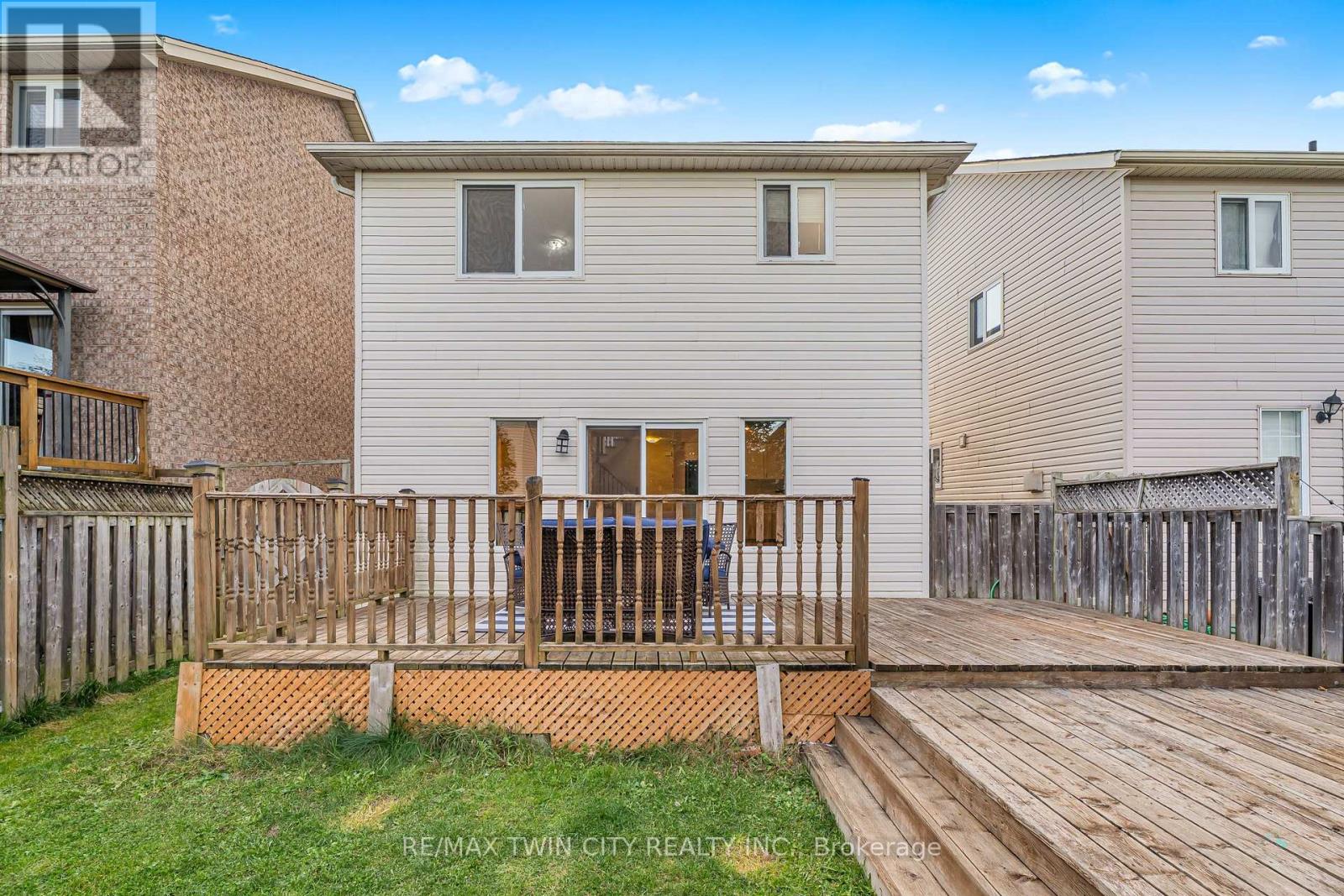 70 Cannes Street, Kitchener, Ontario  N2R 1V2 - Photo 38 - X12758394