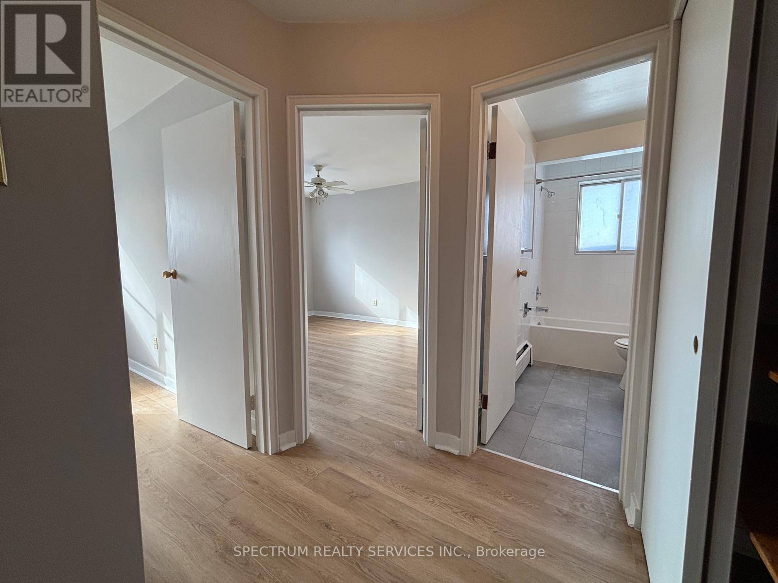 10 - 357 Connaught Street, Kitchener, Ontario  N2C 1B9 - Photo 5 - X12758402