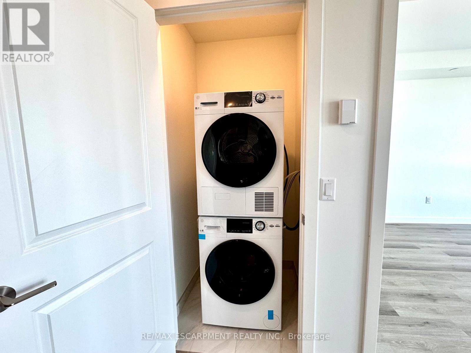 705 - 461 Green Road, Hamilton, Ontario  L8E 5B4 - Photo 18 - X12758460