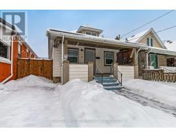 30 HYLA STREET, London East, Ontario