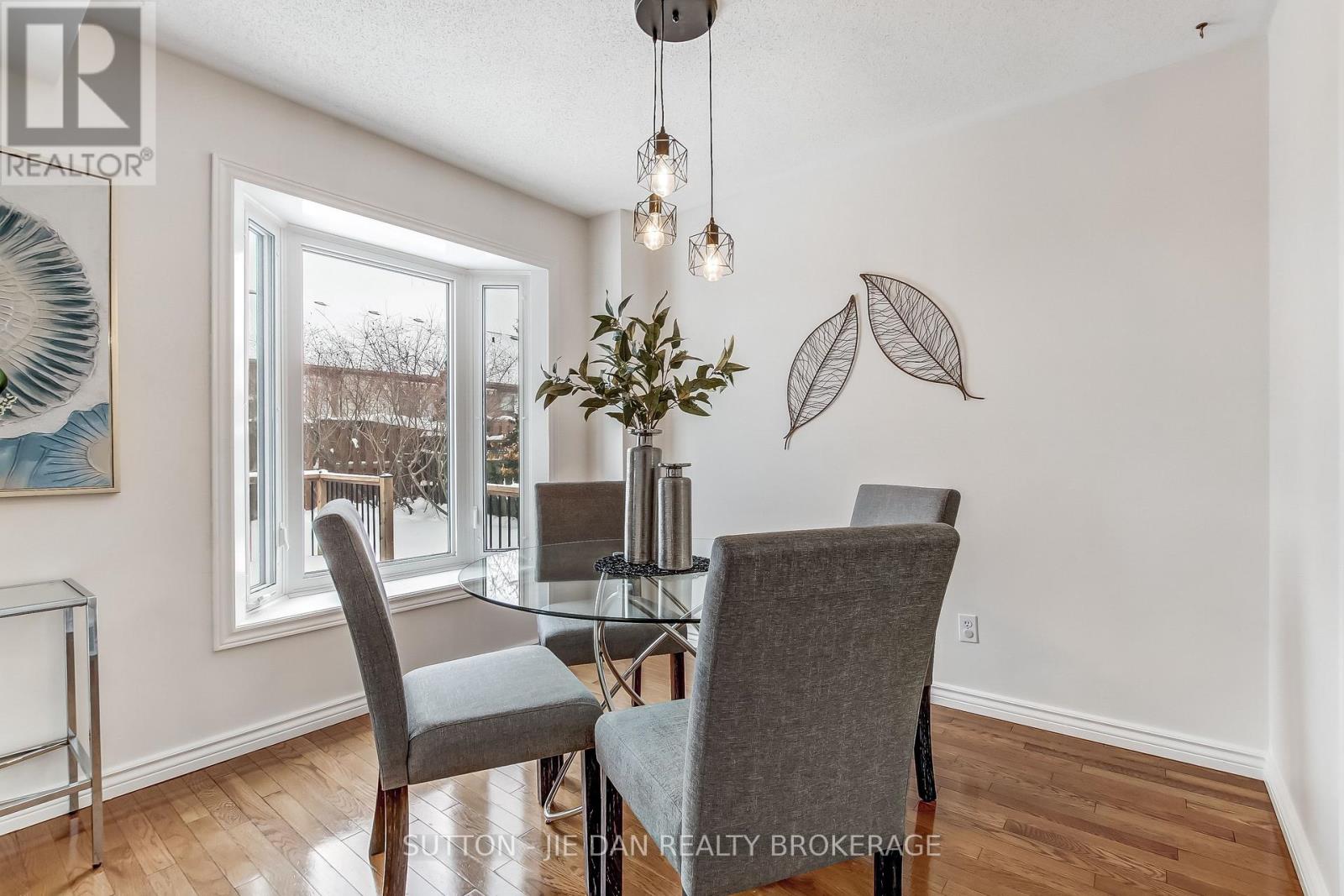 135 Gerald Crescent, London South, Ontario  N5Z 5A3 - Photo 7 - X12757014