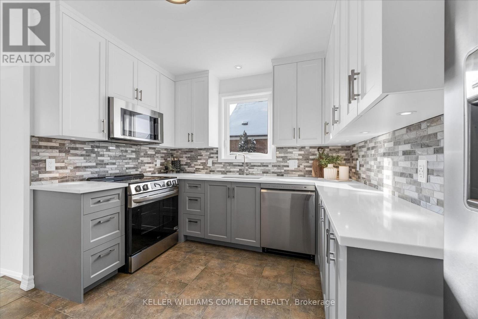 120 East 43rd Street, Hamilton, Ontario  L8T 3B9 - Photo 10 - X12758454