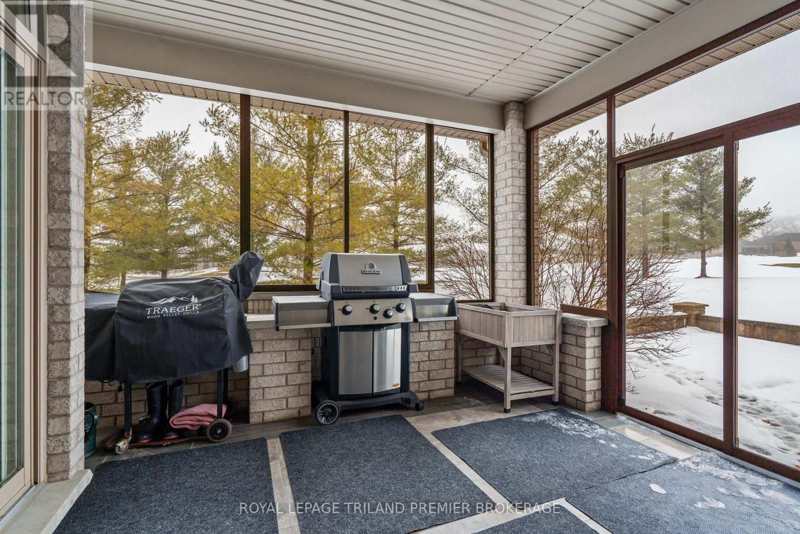 1303 Sandy Somerville Drive, London South, Ontario  N6K 5R4 - Photo 17 - X12757018