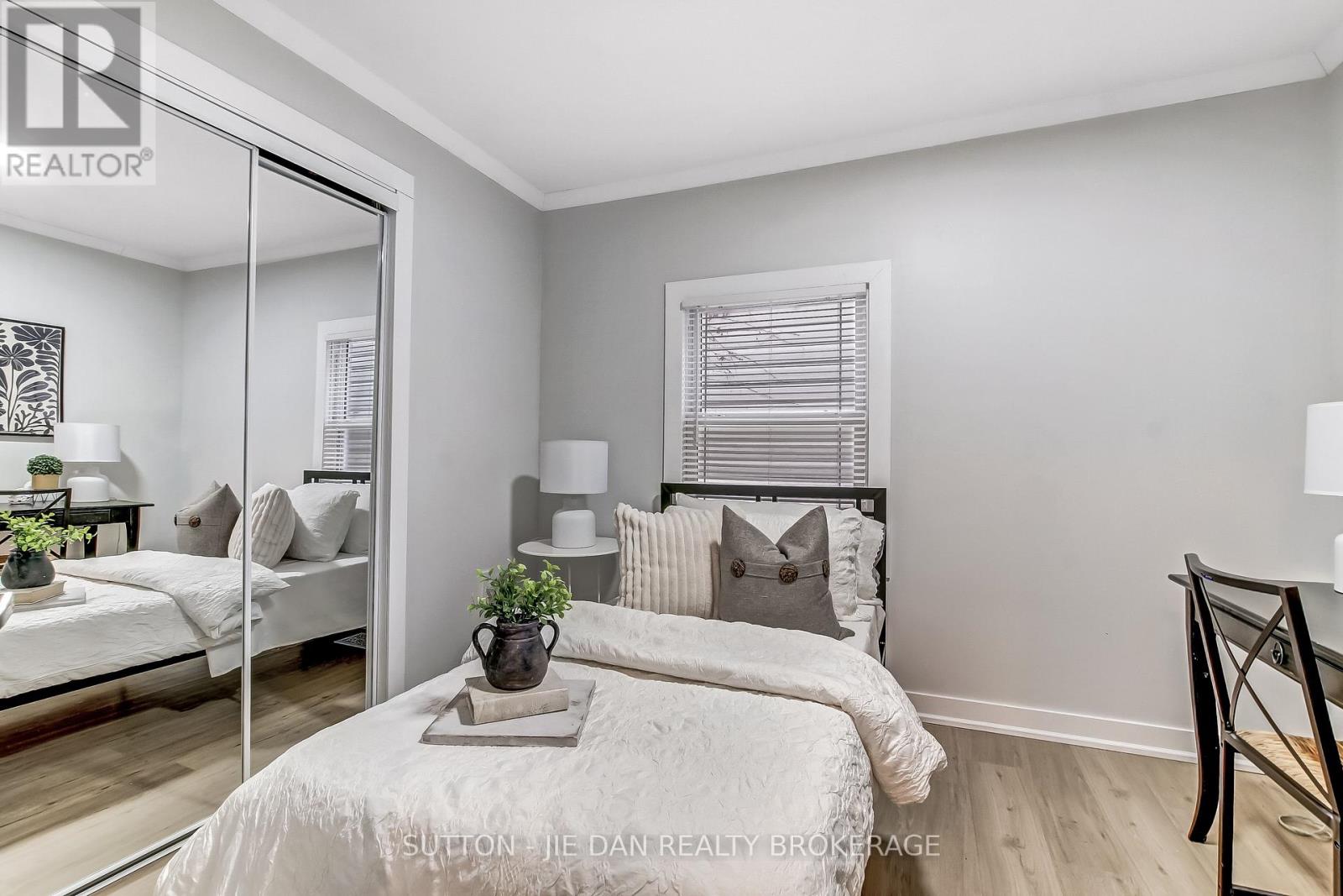 30 Hyla Street, London East, Ontario  N5Z 2K9 - Photo 7 - X12757042